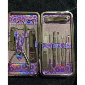 New Nail Clippers Kit Manicure Pedicure Set with Holographic Case(Purple)